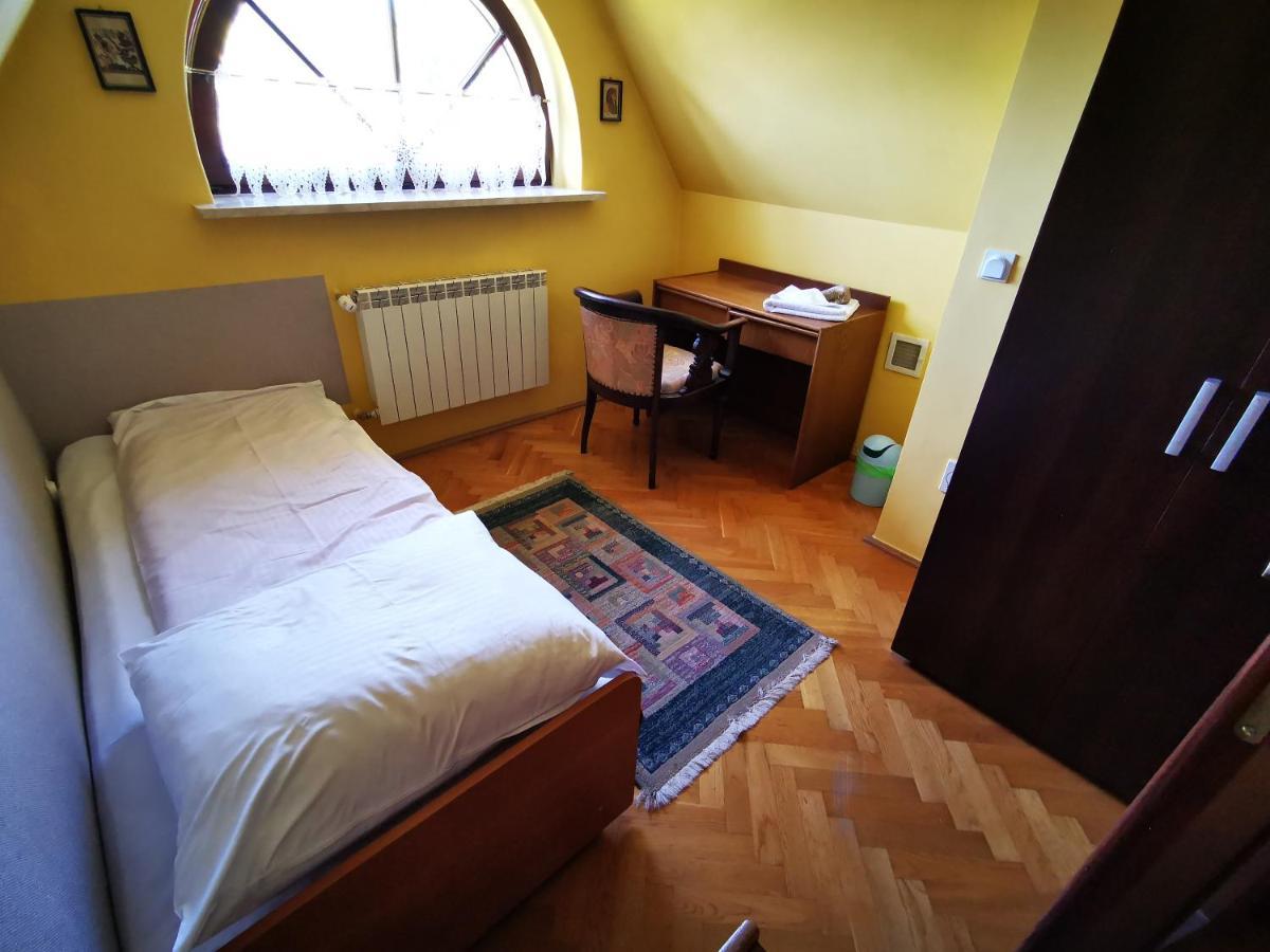 Zielony Zakatek Nowy Targ Luaran gambar